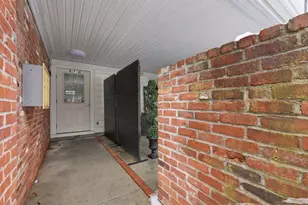 20 Jamestown Dr, Springfield, MA 01108 - Photo 8