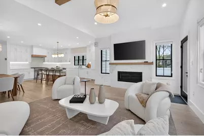 71 Cloverdale #1, Newton, MA 02461 - Photo 4