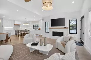 71 Cloverdale, Newton, MA 02461 - Photo 4