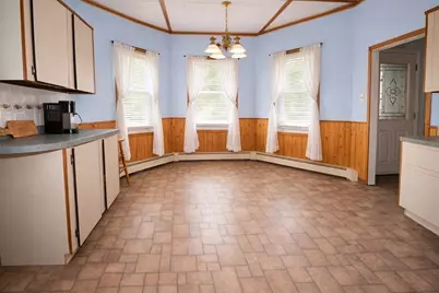 5 Crosby St, Webster, MA 01570 - Photo 4