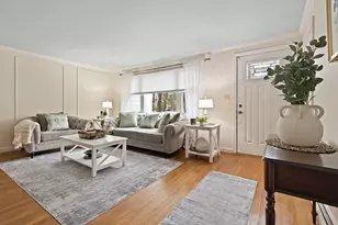 55 Thomas Dr, Chelmsford, MA 01824 - Photo 2