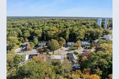 220 Weymouth St, Holbrook, MA 02343 - Photo 12