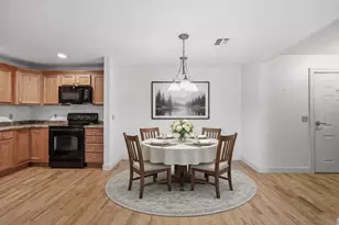 7 Crescent Way, Sturbridge, MA 01518 - Photo 2