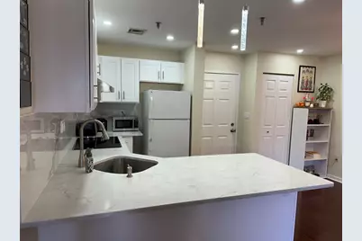 90 Quincy Shore Drive #404, Quincy, MA 02171 - Photo 4