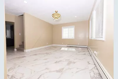 2085 Memorial Drv, South Hadley, MA 01075 - Photo 16