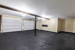 2085 Memorial Dr, South Hadley, MA 01075 - Photo 30