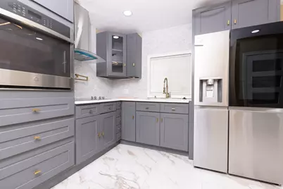 2085 Memorial Drv, South Hadley, MA 01075 - Photo 4