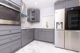 2085 Memorial Dr, South Hadley, MA 01075 - Photo 4