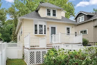 40 Newfield St, Boston, MA 02132 - Photo 16