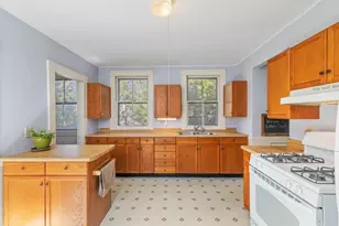 46 Whittier St, Andover, MA 01810 - Photo 14