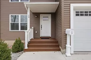 14 Crane St, Springfield, MA 01104 - Photo 4