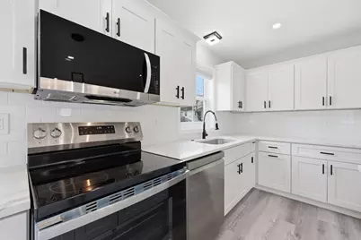 14 Crane St, Springfield, MA 01104 - Photo 16