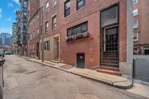 5 Garden Ct, Boston, MA 02113 - Photo 1