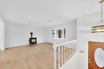 25 Fox Hill Rd, Ludlow, MA 01056 - Photo 4