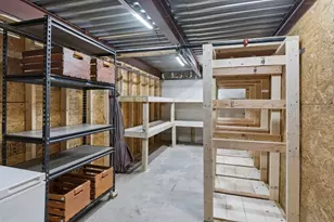 12 Mohawk St, Boston, MA 02127 - Photo 30