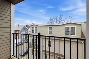 12 Mohawk St, Boston, MA 02127 - Photo 18