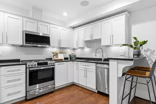 12 Mohawk St, Boston, MA 02127 - Photo 6