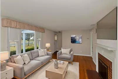 309 Island Pond Rd, Springfield, MA 01118 - Photo 8