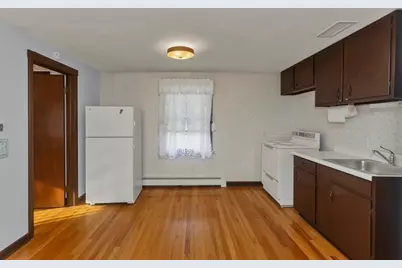 309 Island Pond Rd, Springfield, MA 01118 - Photo 20