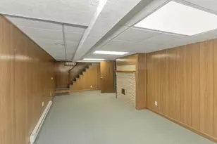 309 Island Pond Rd, Springfield, MA 01118 - Photo 28