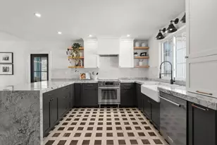 41 Capital St, Newton, MA 02458 - Photo 10