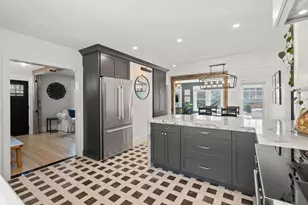 41 Capital St, Newton, MA 02458 - Photo 12