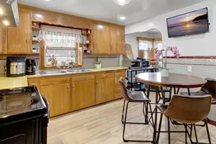 222 Walnut St, Saugus, MA 01906 - Photo 14