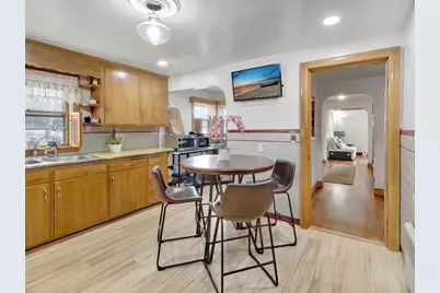 222 Walnut St, Saugus, MA 01906 - Photo 16