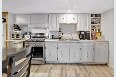 222 Walnut St, Saugus, MA 01906 - Photo 18