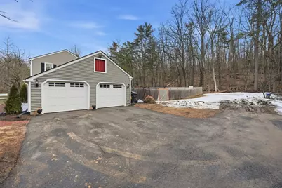 1173 E Mountain Rd, Westfield, MA 01085 - Photo 2