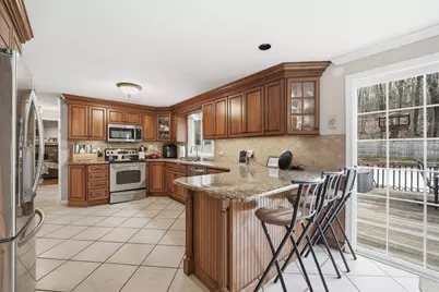 1173 E Mountain Rd, Westfield, MA 01085 - Photo 10