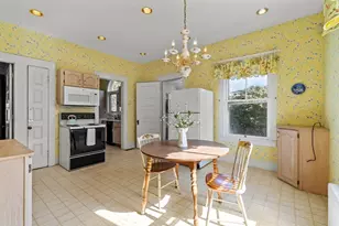 118 Sanders Ave, Lowell, MA 01851 - Photo 16