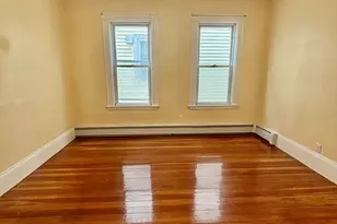 11 Raven St, Boston, MA 02125 - Photo 8