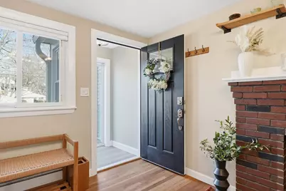 27 Garfield Ave, Saugus, MA 01906 - Photo 2