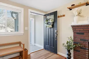 27 Garfield Ave, Saugus, MA 01906 - Photo 2