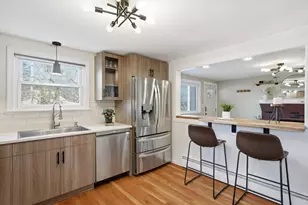 27 Garfield Ave, Saugus, MA 01906 - Photo 10