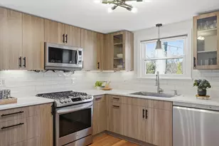 27 Garfield Ave, Saugus, MA 01906 - Photo 8