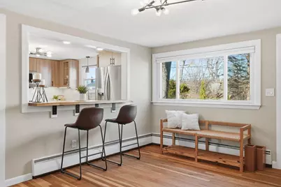 27 Garfield Ave, Saugus, MA 01906 - Photo 4