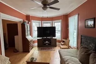 29 Gilman St, Somerville, MA 02145 - Photo 2