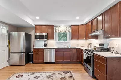 10 Edwidge Street, Worcester, MA 01602 - Photo 14