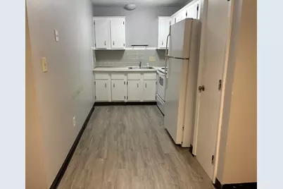 135 Winthrop St #1B, Framingham, MA 01702 - Photo 2