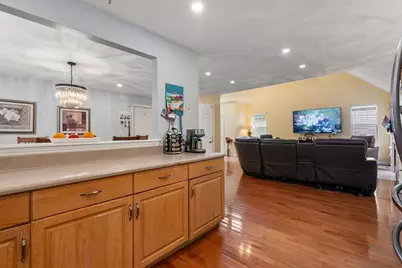 25 Magnolia Ln, Marlborough, MA 01752 - Photo 10