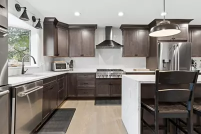 25 Clearwater Rd, Brookline, MA 02467 - Photo 10