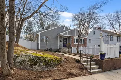 25 Clearwater Rd, Brookline, MA 02467 - Photo 2