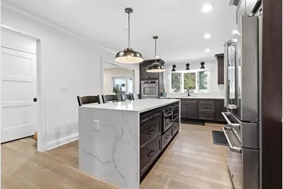 25 Clearwater Rd, Brookline, MA 02467 - Photo 12