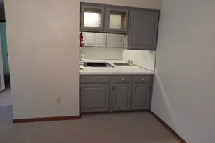 340 Sunderland Rd, Worcester, MA 01604 - Photo 4