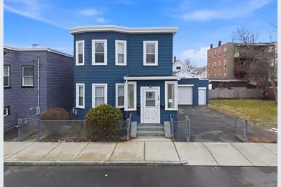 16 Thorndike St, Revere, MA 02151 - Photo 2