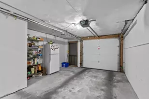 5257 Washington St, Boston, MA 02132 - Photo 20