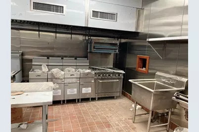 1060 Main St, Leicester, MA 01524 - Photo 8