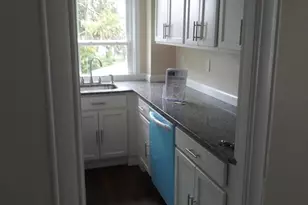 13 King St, Taunton, MA 02780 - Photo 2